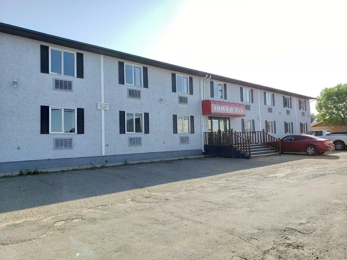 Tower Inn Estevan Exterior photo